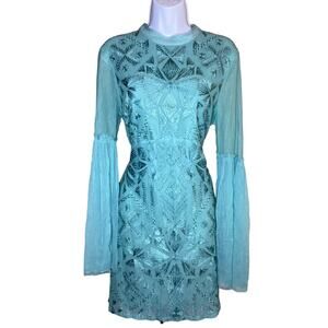 Free People Women Embroidered Mini Bell/Sl  Dress Sz 12 Mint green Boho Coquette